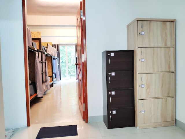 ナインティ 9 ホステル