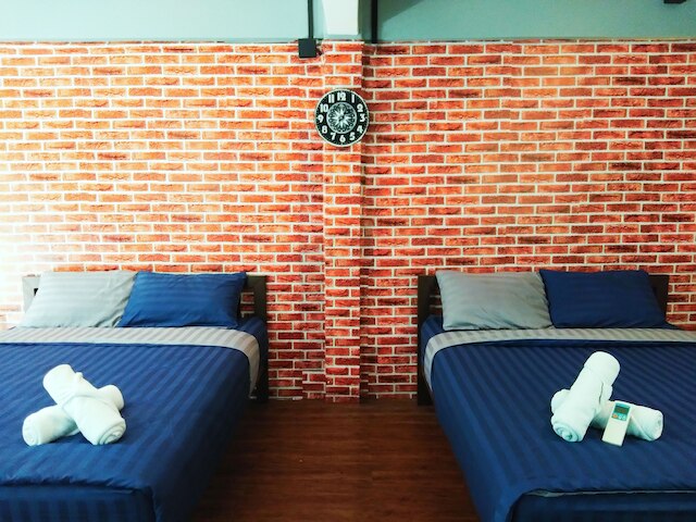 ナインティ 9 ホステル