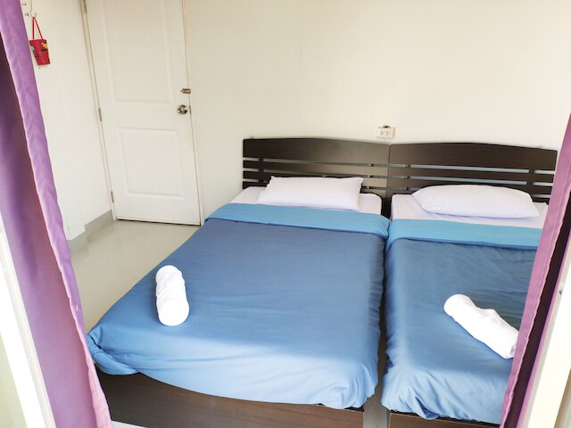 ナインティ 9 ホステル