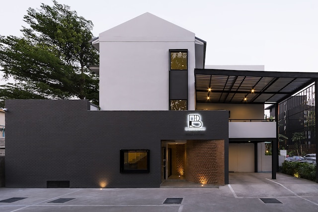 ブチタ ニンマン