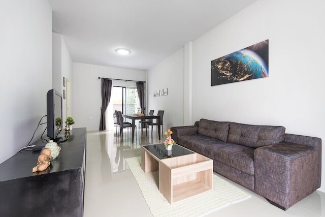 スピラム コージー ホーム 3 ベッドルーム ニア ビーチ