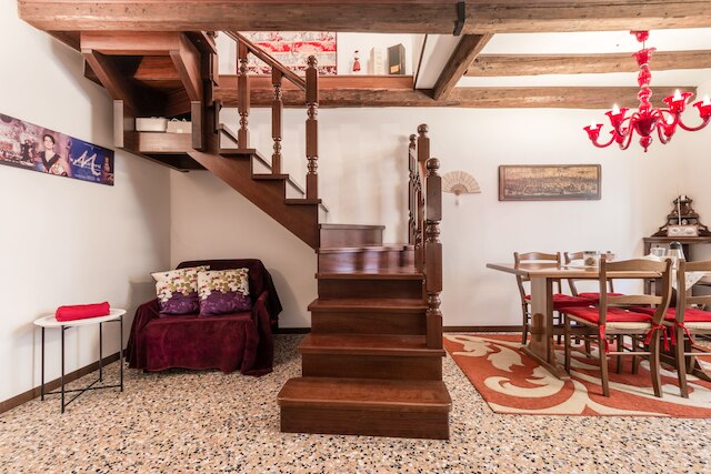 ヴィヴァルディ アパートメント