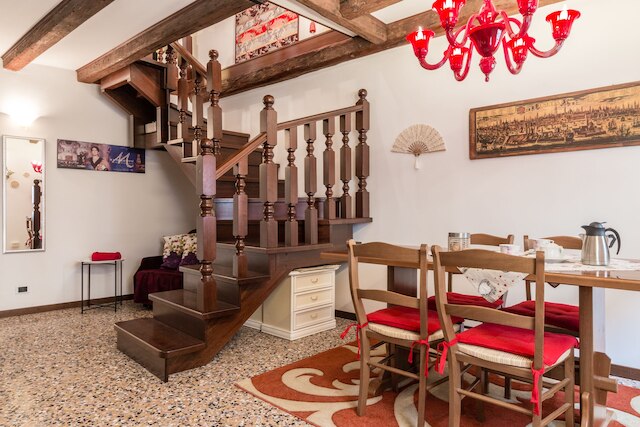 ヴィヴァルディ アパートメント