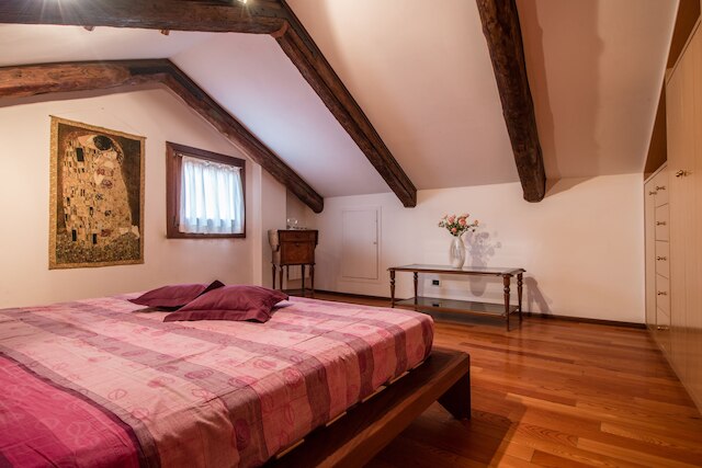 ヴィヴァルディ アパートメント