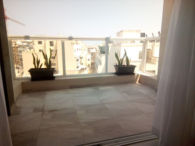 ザ エッジ アパートメント