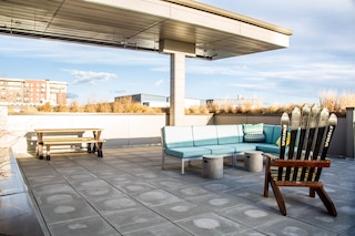 ユニオン ステーション ペントハウス 408