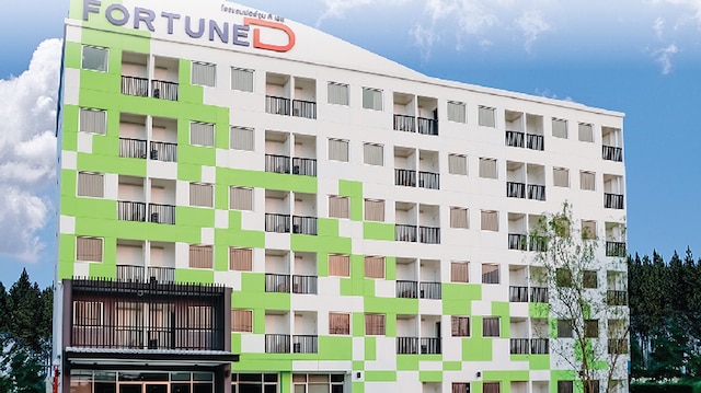 フォーチュン D ホテル ルーイ