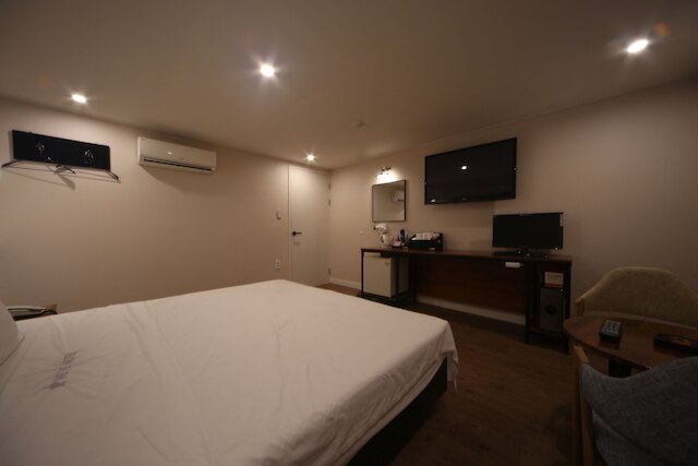 ウィーヴ モーテル