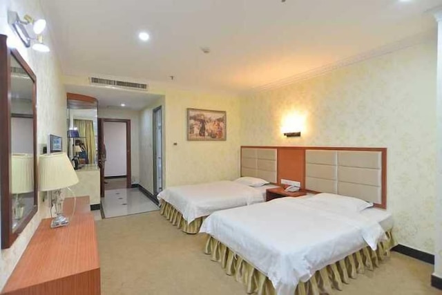 ホワイエ ホテル (华业酒店)