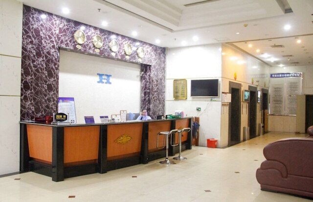 ホワイエ ホテル (华业酒店)