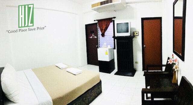 ロイヤル ゲストハウス アット チェンマイ オールド シティ バイ Hjz