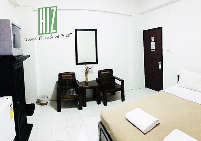 ロイヤル ゲストハウス アット チェンマイ オールド シティ バイ Hjz