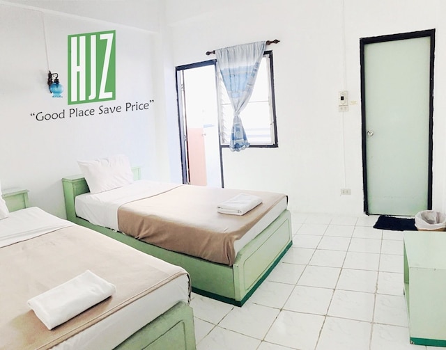 ロイヤル ゲストハウス アット チェンマイ オールド シティ バイ Hjz