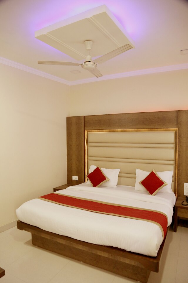 ホテル ピンク シティ