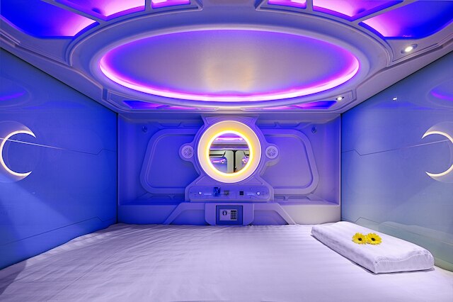 ナン カプセル ホステル