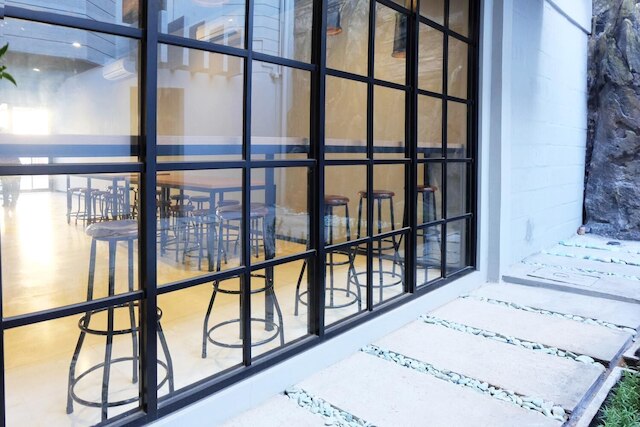 リヴィン ホステル シティ センター スラバヤ