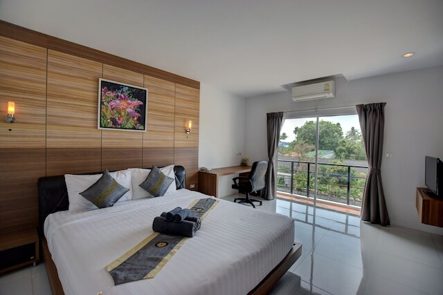 プール アクセス 89 アット ラワイ