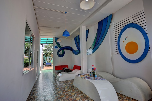 プール アクセス 89 アット ラワイ