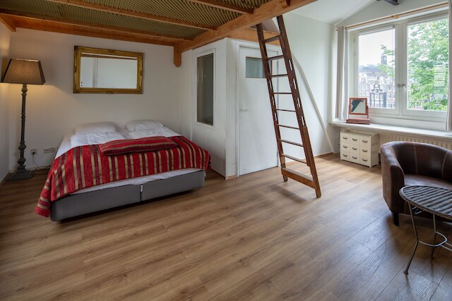 アムステルダム ハウス ホテル