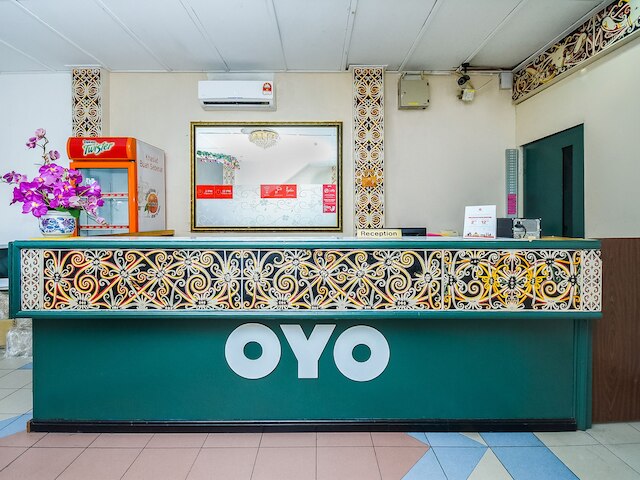 スーパー  OYO 1018 テラン ウサン  ホテル  ミリ