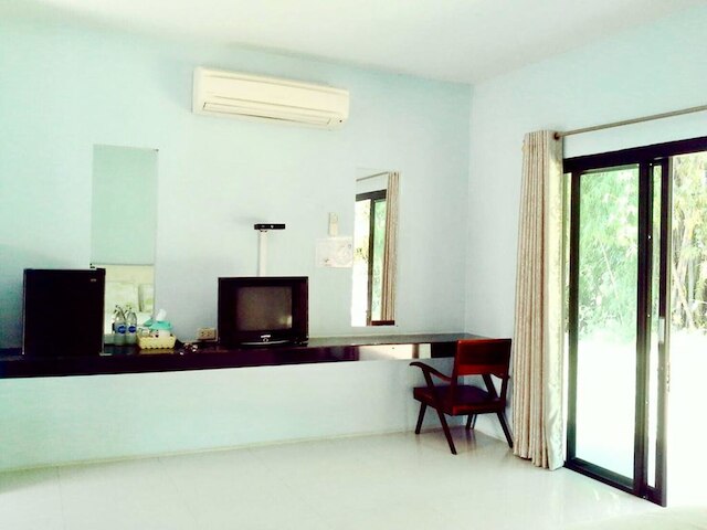 タラ リゾート ナカエ レヌー