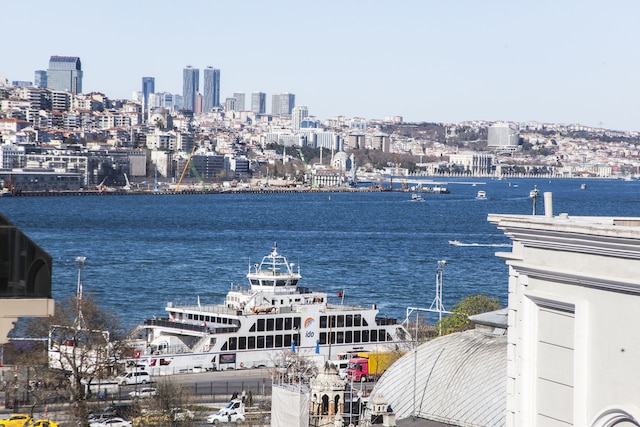 オールド ポート ホテル