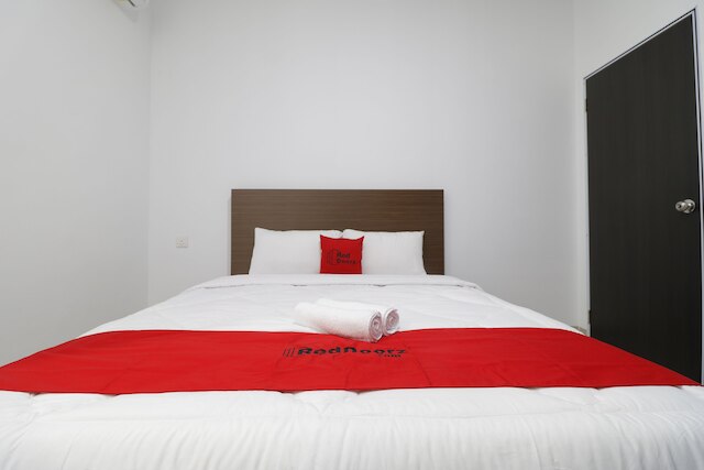 レッドドアーズ プラス、ケプリ モール近く