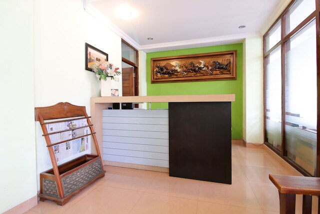 レッドドーズ プラス アット タマン シスワ 2