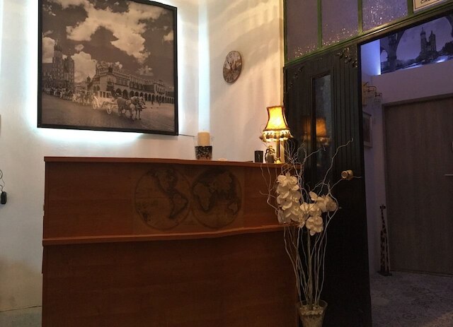 オールド クラクフ アパートメンツ