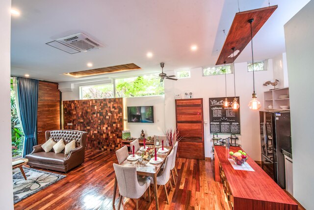 ヴィラ エターナル プライベート プール  3 フローズ & ルーフトップ テラス