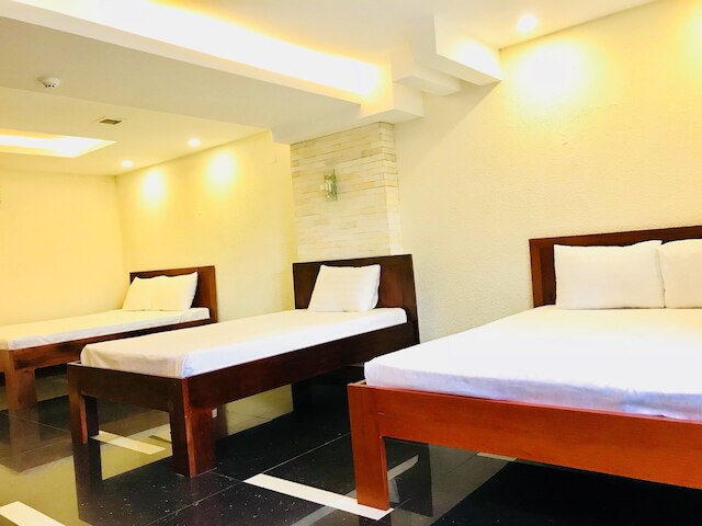 ホエール ホテル