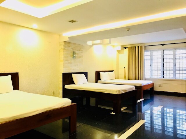 ホエール ホテル