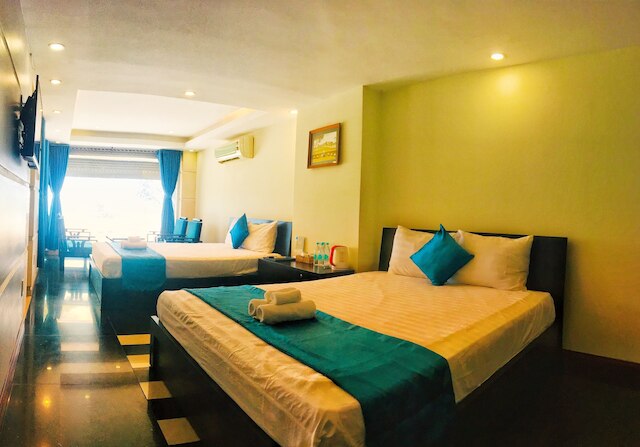 ホエール ホテル