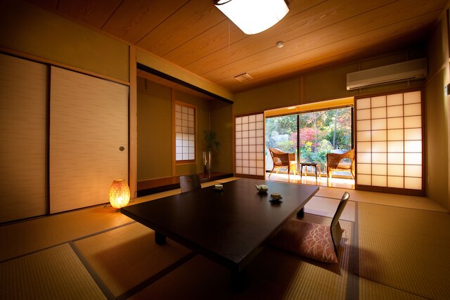 八面山金色温泉 こがね山荘