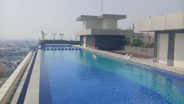 ルイ・キエンヌ・ホテル・ペムダ