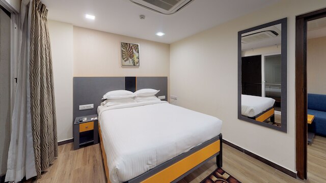 37th クレセント ブティック スイーツ