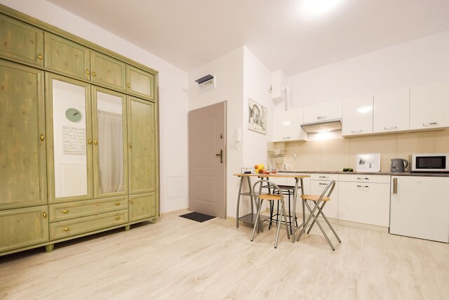 ショートステイポランド スレブルナ - B36