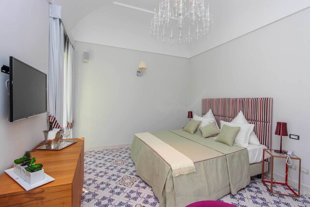 ディエチセディチ