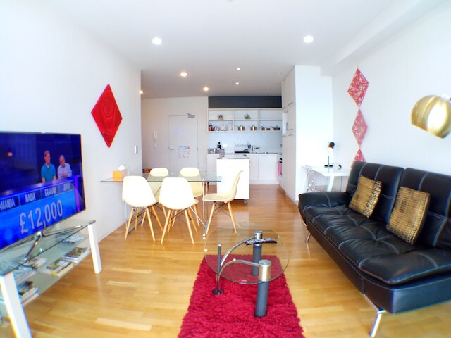 ウォーターフロント ハイライズ アパートメント