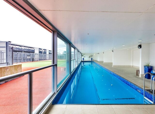 ウォーターフロント ハイライズ アパートメント