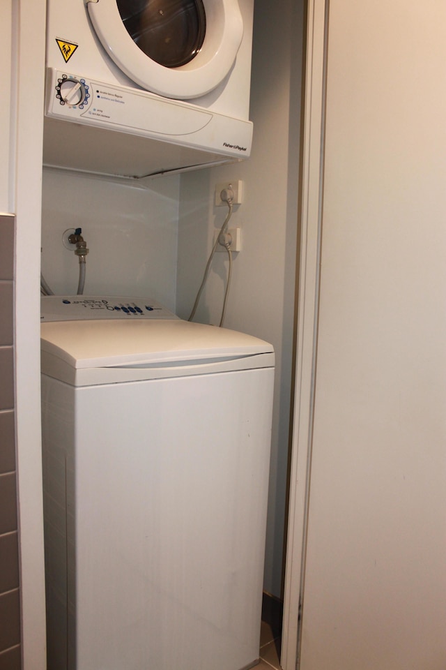 ウォーターフロント ハイライズ アパートメント