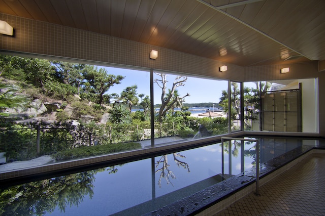 海辺のホテルはな