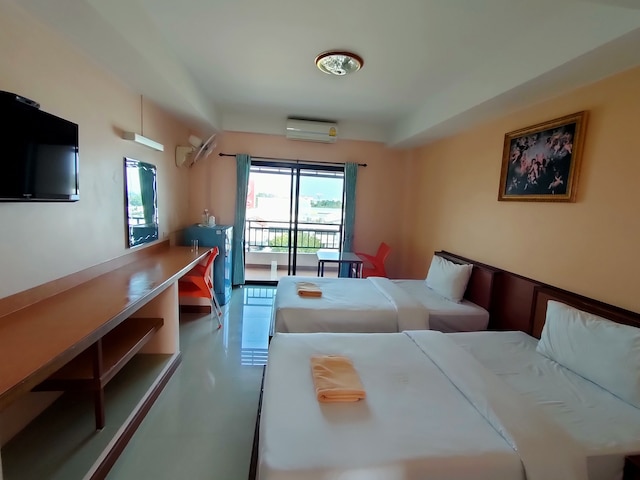 トラダー プレイス