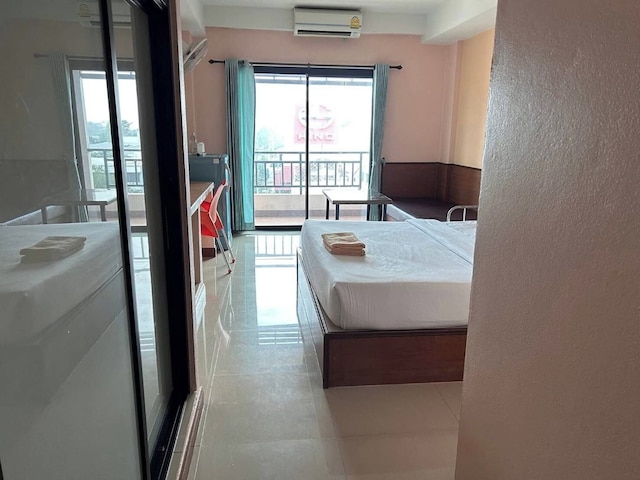 トラダー プレイス