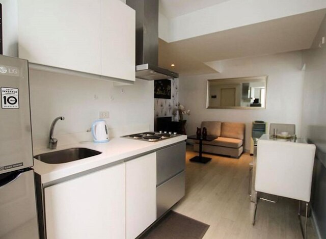 アズール リオ ウエスト ウェーブ プール 1 ベッドルーム ニア エアポート