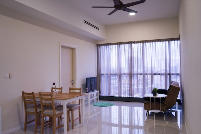 アイコニック ホームステイ