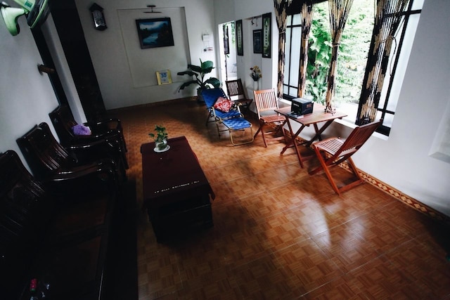 サケ ホームステイ