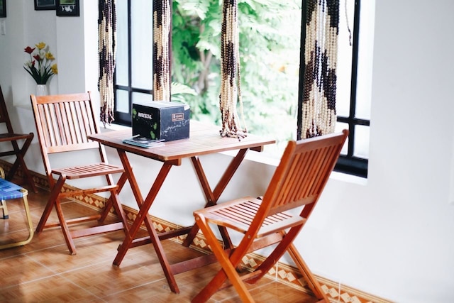 サケ ホームステイ