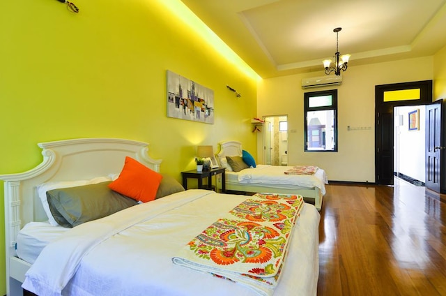 ザ エガートン ムラカ