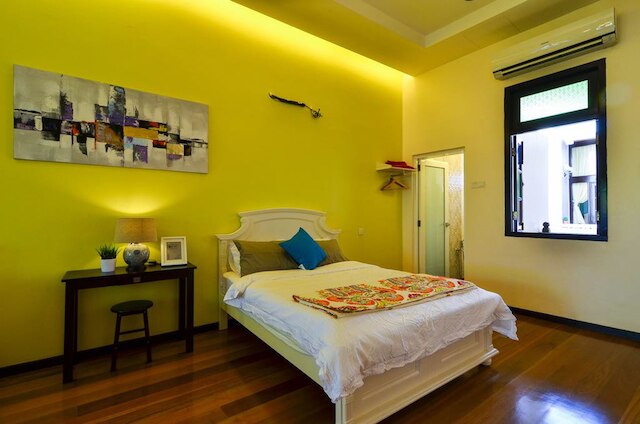 ザ エガートン ムラカ